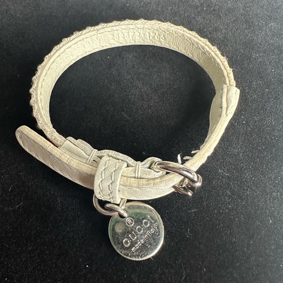 Gucci Limited Edition “Gucci Loves You” Bracelet With Box, Ribbon, & Envelope - Picture 9 of 16